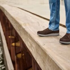 New Feet David Herrskor Bruna miljöbild